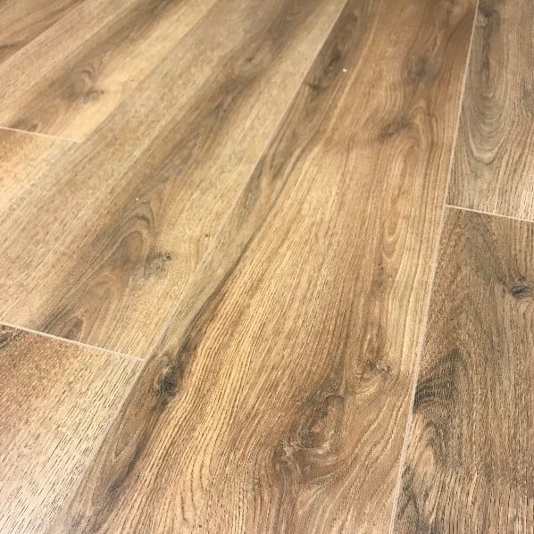 versnelling Goedkeuring tegenkomen V-groef laminaat Kronotex PLUS XL bruin eiken 901 | Laminaat, parket en pvc vloeren versnelling Goedkeuring tegenkomen V-groef laminaat Kronotex PLUS XL bruin eiken 901 | Laminaat, parket en pvc vloeren